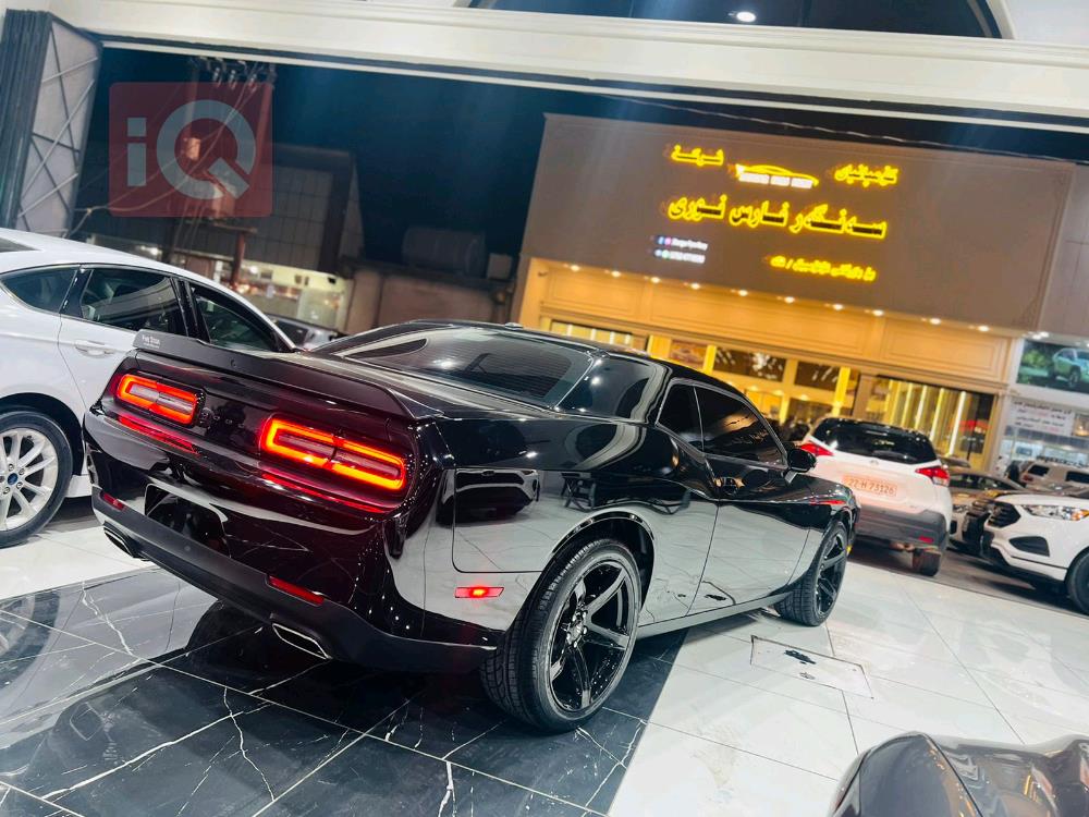 Dodge Challenger